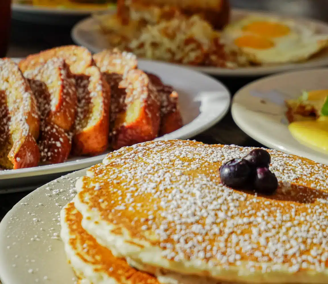 Breakfast Time at Hungry Tarpon Restaurant